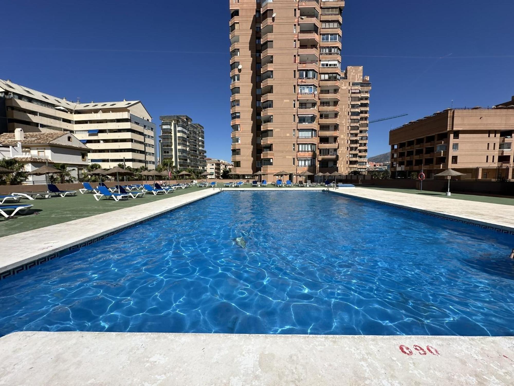 Nuevo Atico Con Piscina Privada Y Vistas Al Mar Apartment Fuengirola Exterior photo